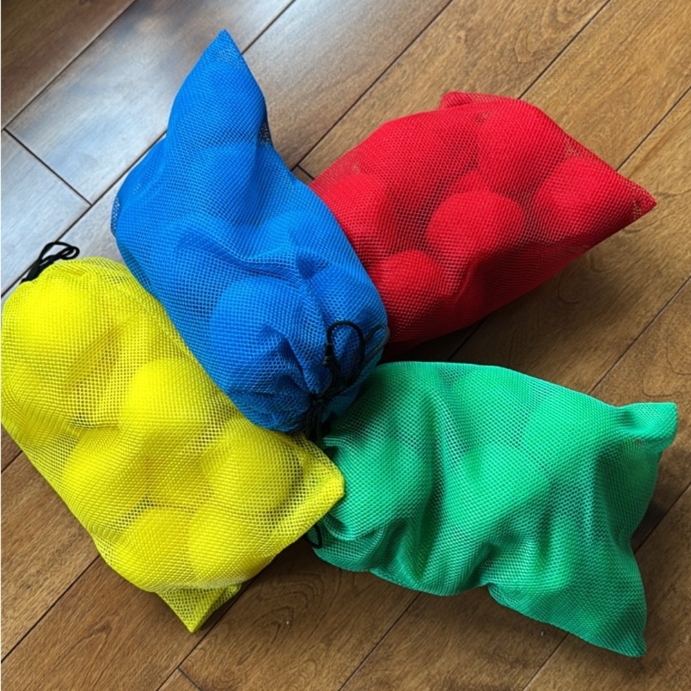 New re-usable water splash balls to replace the water balloons - Picture 2 of 5